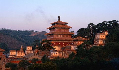 <纯玩>北京到承德避暑山庄+城隍庙+棒槌山休闲2日游+高级双人间