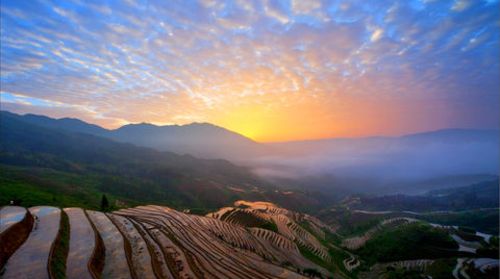 【夕阳红】北京到桂林+南宁+中越边境+长寿乡巴马+北海双卧11日