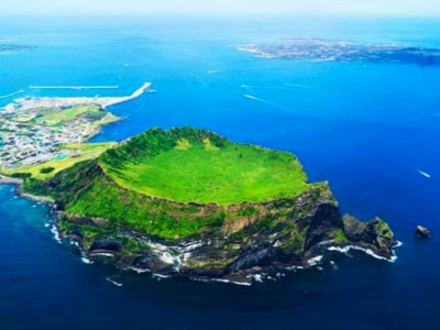 <北京到韩国济州岛4晚5日游>全程5花特二+往返直飞+1日自由行